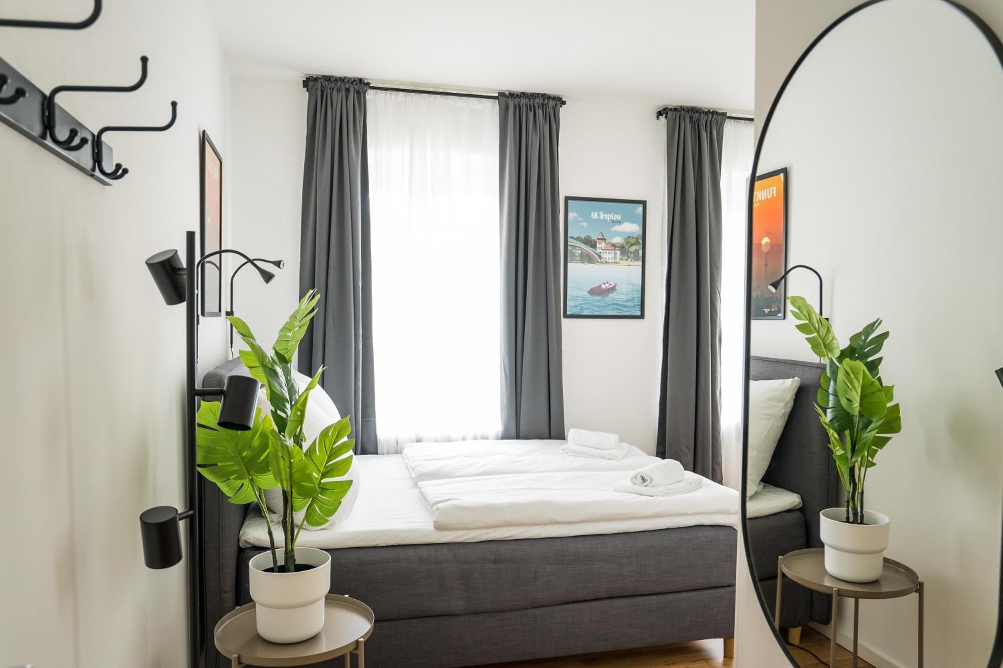 Homaris Apartments Schlueterstrasse Berlin Bagian luar foto