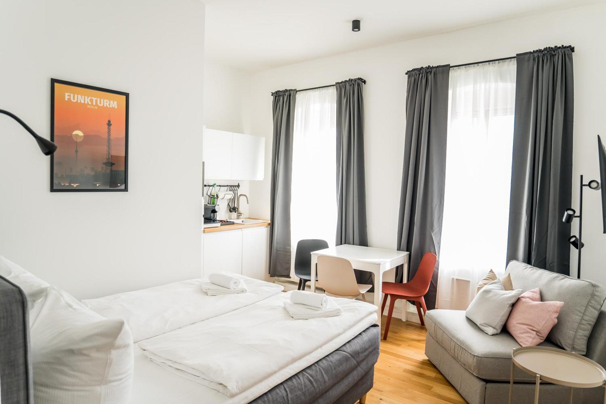 Homaris Apartments Schlueterstrasse Berlin Bagian luar foto