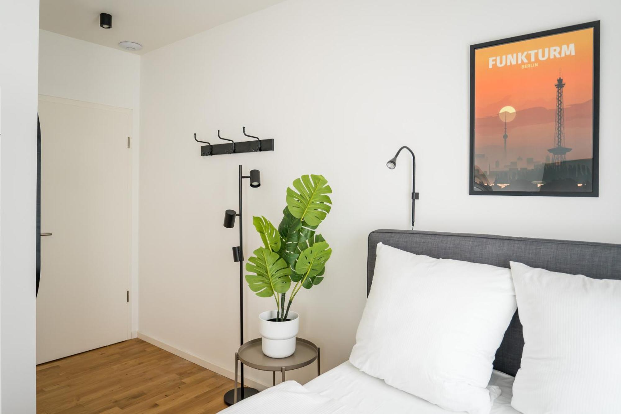 Homaris Apartments Schlueterstrasse Berlin Bagian luar foto