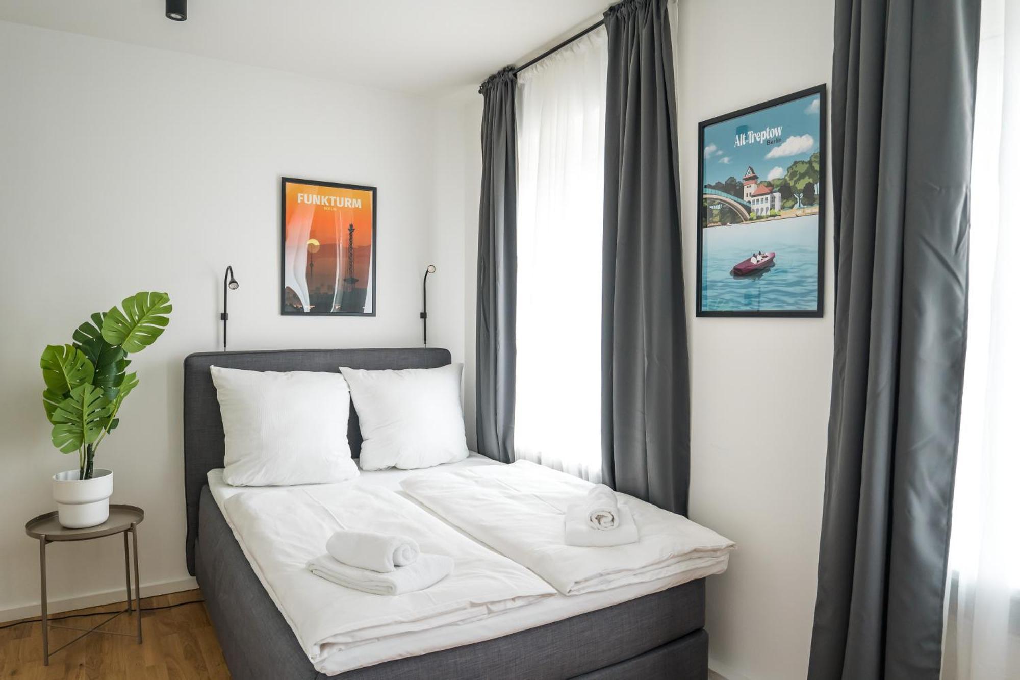 Homaris Apartments Schlueterstrasse Berlin Bagian luar foto